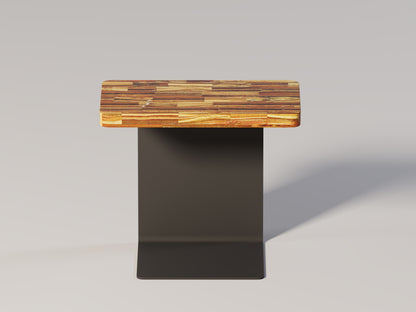 Équerre End Table